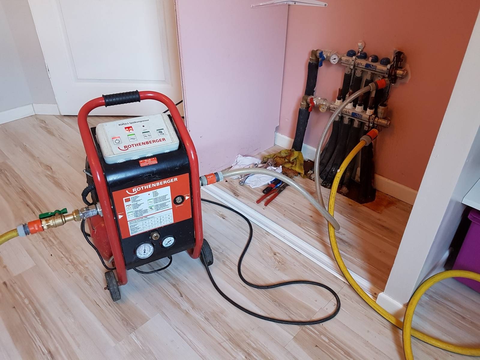 Kavakpınar Vaillant Hermetik Şofben Kombi Bakımı